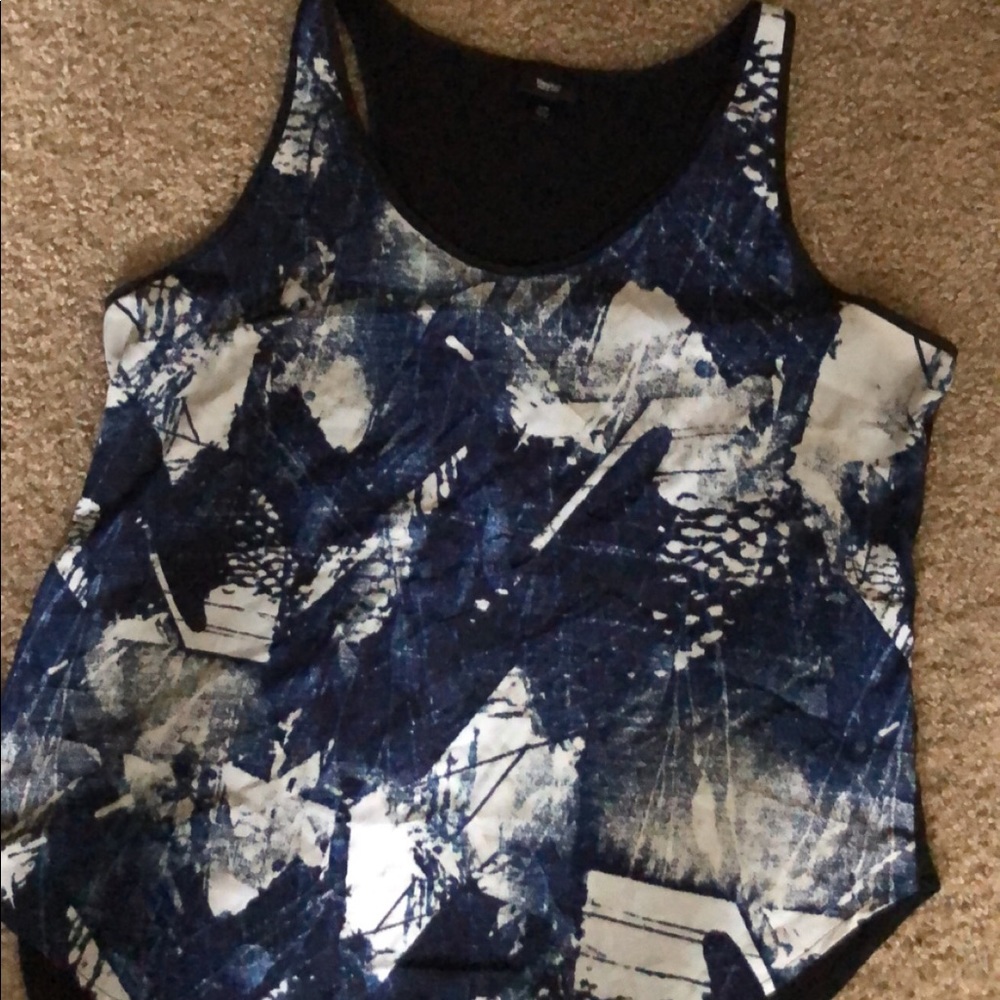 Women’s XL shirt